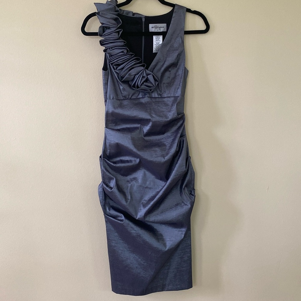Betsy & Adam Body Con Sleeveless Dress